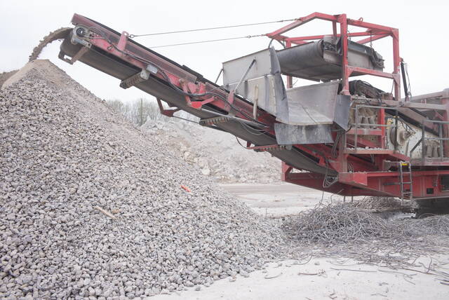 2004_div._utz_aebi_f_083.jpg 2004_div._utz_aebi_f_083.jpg